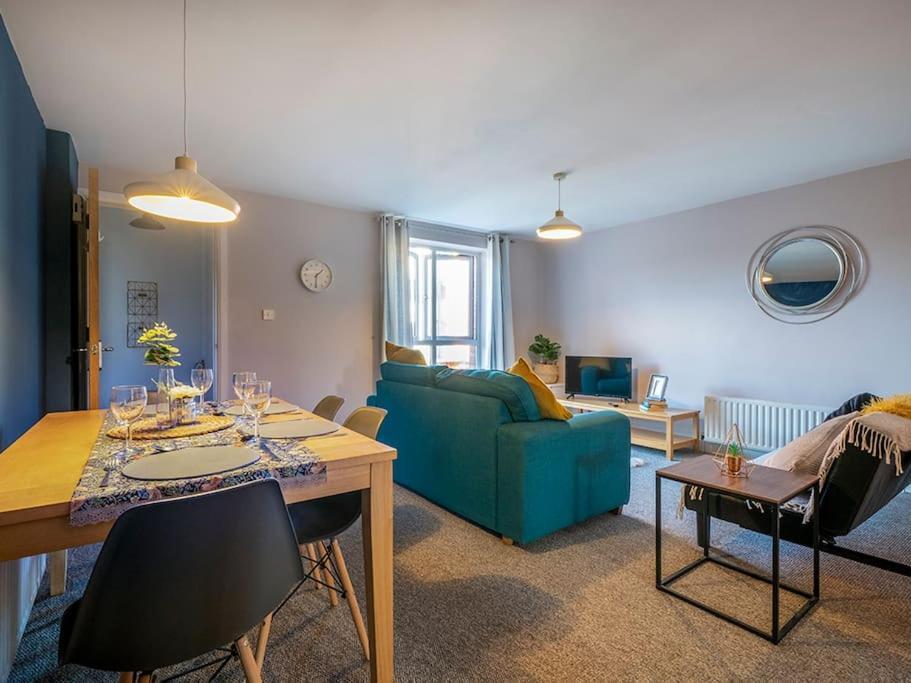 Lovely 2 Bedroom Apt At Ormeau Park W/ Free Parking Belfast Exteriér fotografie