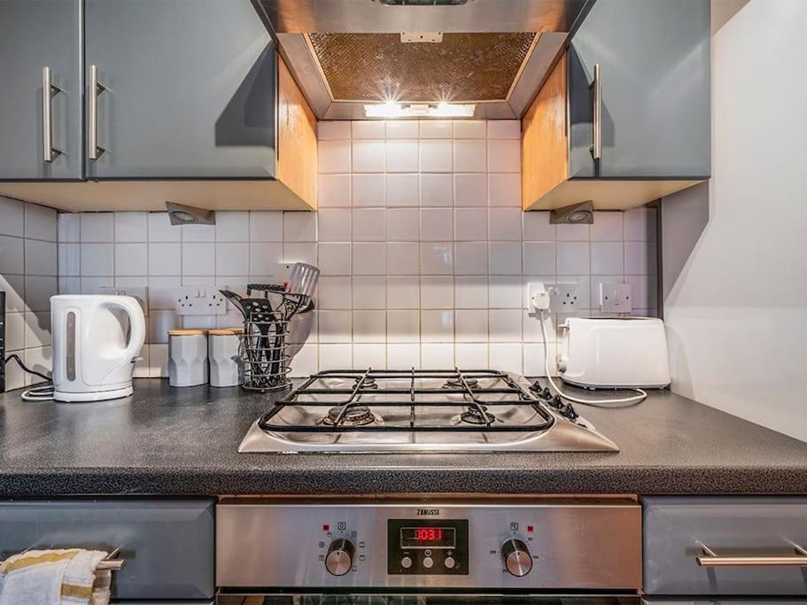 Lovely 2 Bedroom Apt At Ormeau Park W/ Free Parking Belfast Exteriér fotografie
