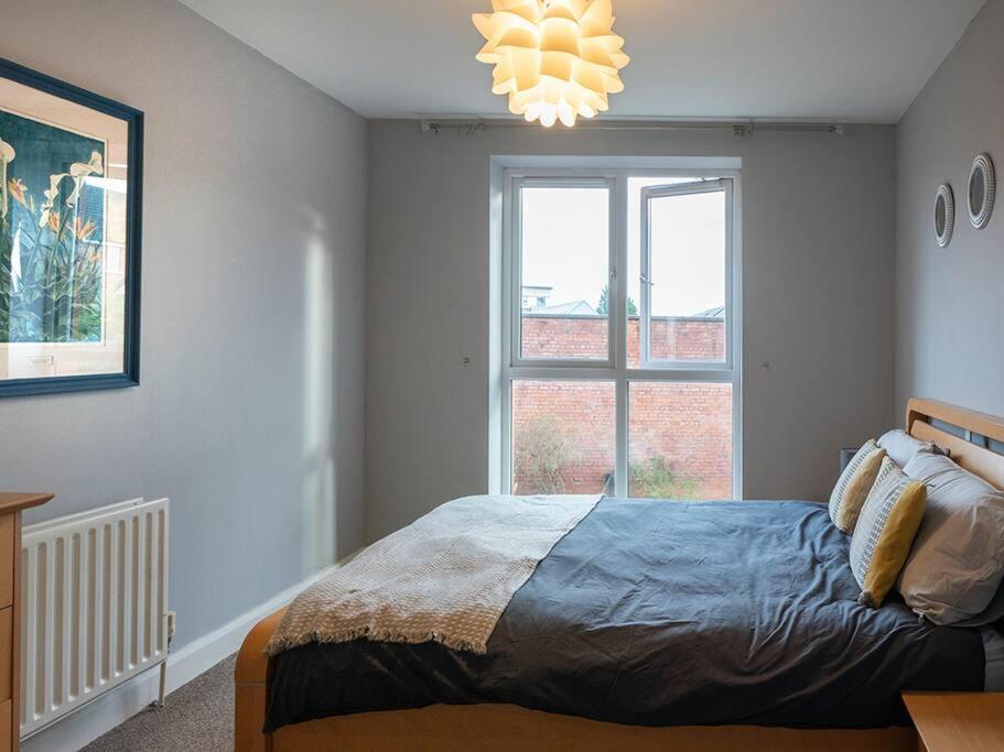 Lovely 2 Bedroom Apt At Ormeau Park W/ Free Parking Belfast Exteriér fotografie